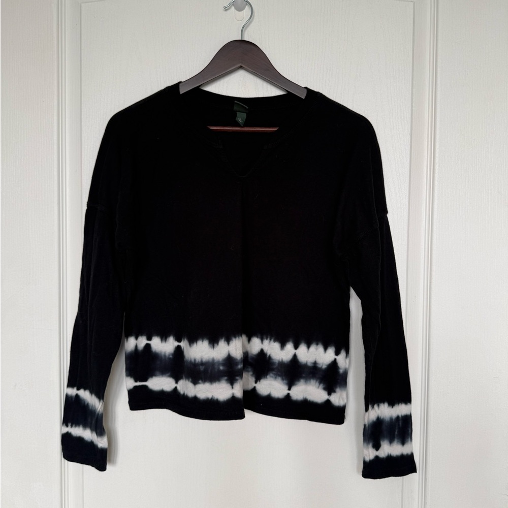 Black and White Tie-Dye Women's Top